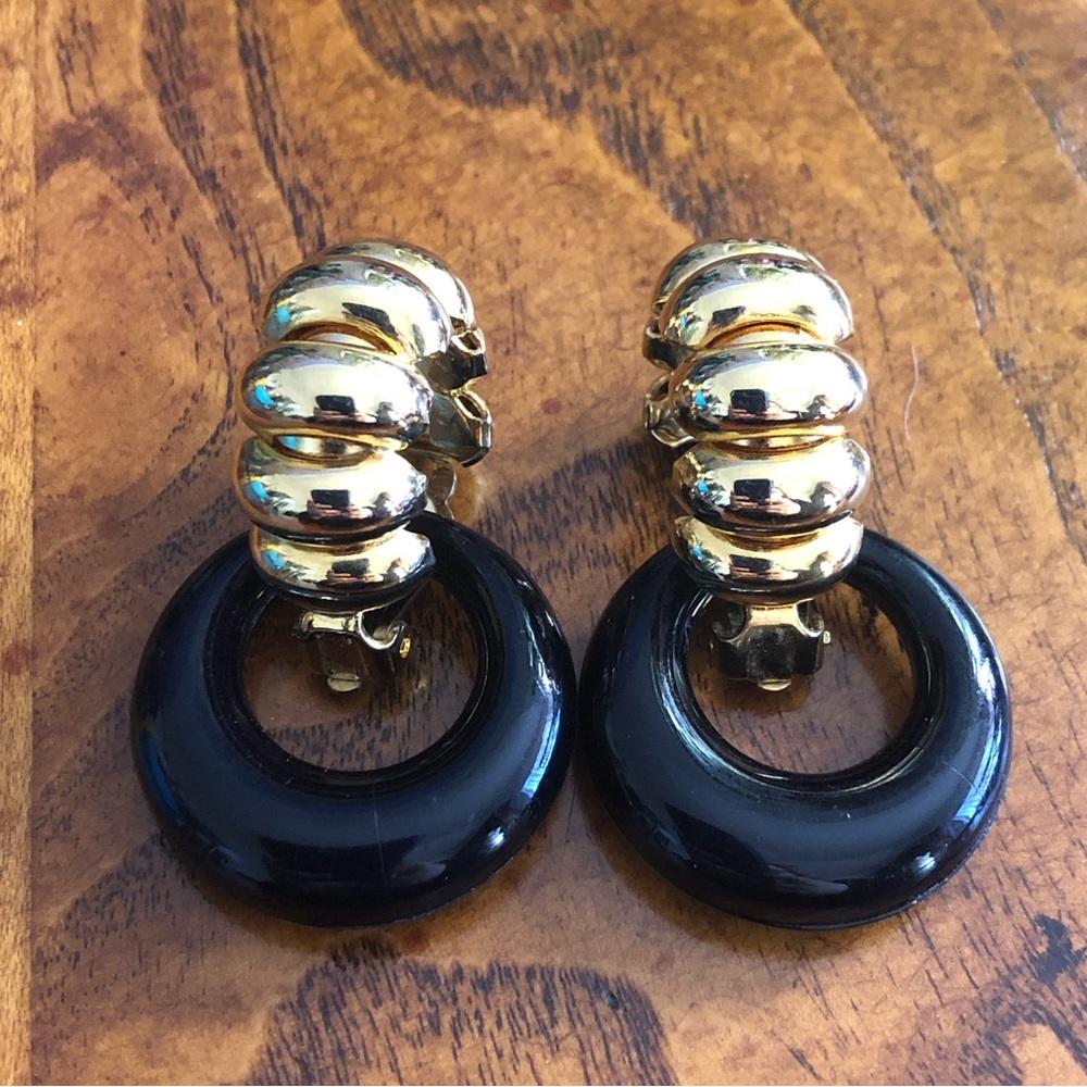 Vintage bold gold and black clip on earrings